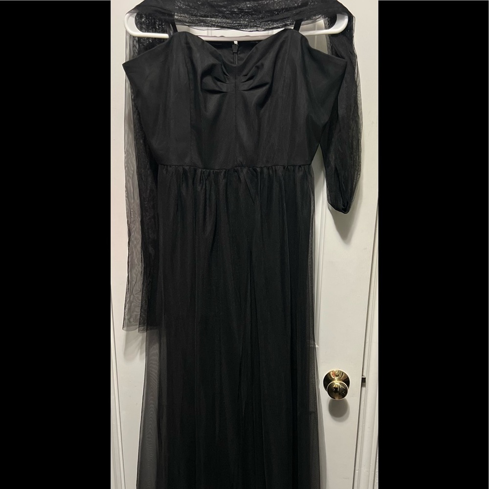 Evening gown by eva mendes, new york and company.
